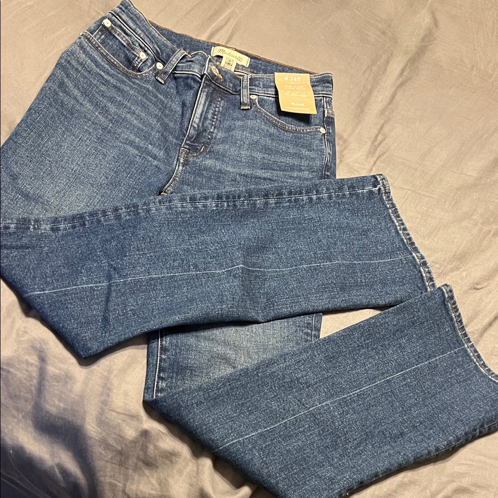 NWT Madewell Mid-rise Kickout  Denim Jeans 26T Ankle